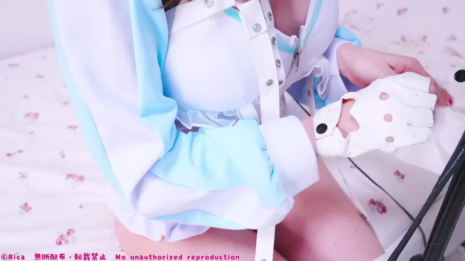 [Nico] 利香 - 兔女郎真人出镜深层甜蜜舔耳 ASMR (2025.11.20) 2