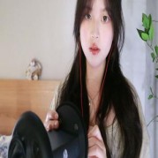 椰椰拿铁助眠视频免费：夜的宁静，从一杯香醇的饮品开始