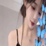 斗鱼婉儿：《王者荣耀》中的灵动佳人与游戏生态摇篮